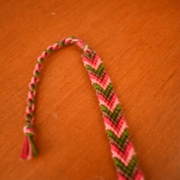 10/ $25 Pink Tulip Woven Bracelet - Picture 2 of 3